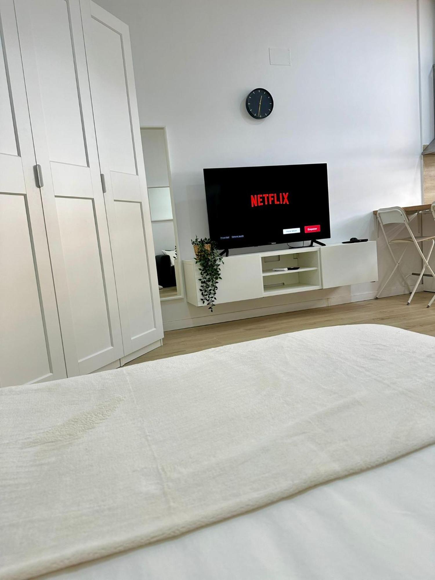 Apartamento Moderno Playa Малага Екстер'єр фото