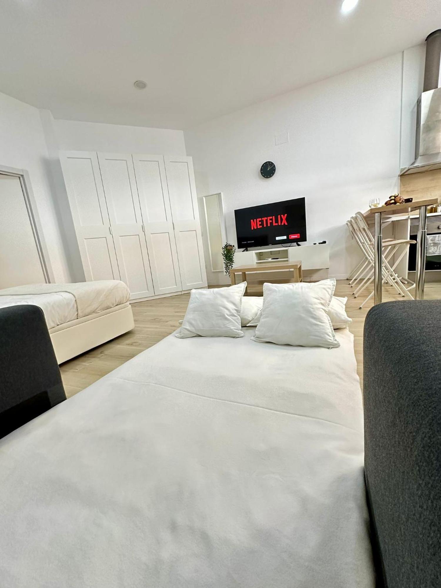 Apartamento Moderno Playa Малага Екстер'єр фото